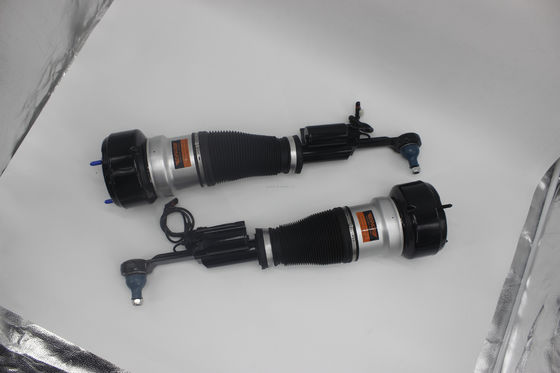 メルセデス W221 バボスの左前ショック吸収器とストラット組替え/修理