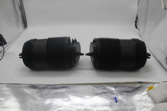 4M4616001C 4M4616002C アウディQ7フォルクスワーゲントゥアレグ4M用の空気ショック吸収器ストラット