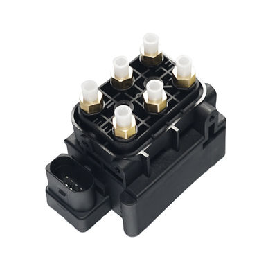 アウディ A8 A6 S8 A7L RS6用のエアサスペンションバルブブロック 4N0616013A